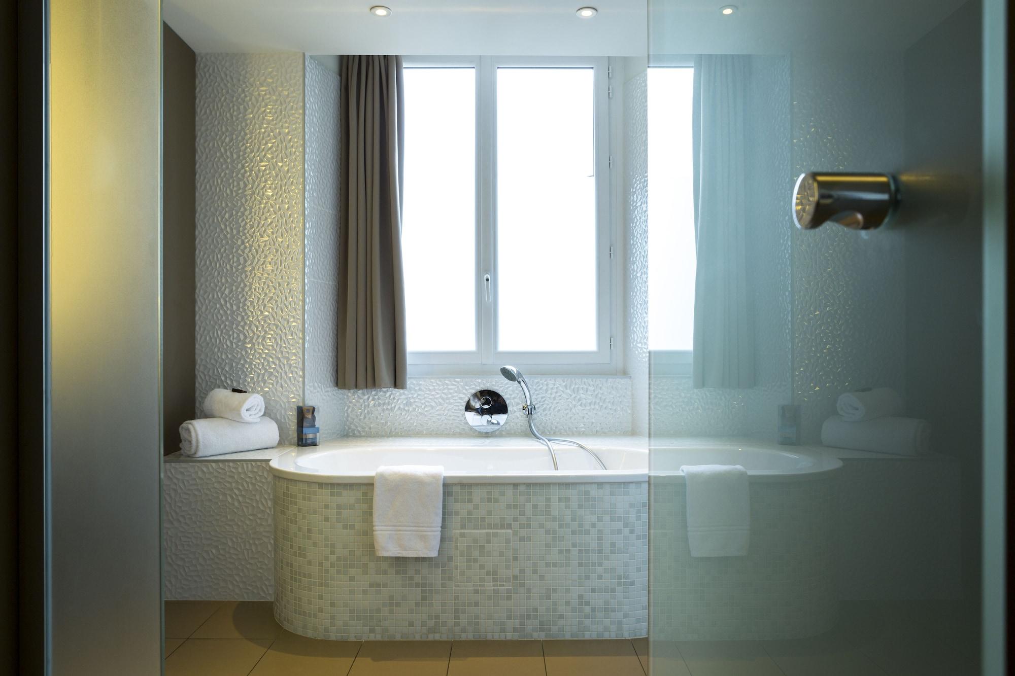 Oceania L'Hotel De France Nantes Zewnętrze zdjęcie